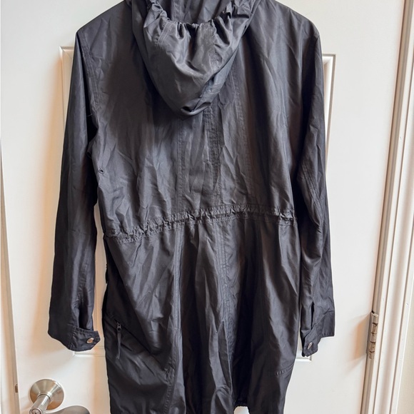 J. Jill fit rain jacket with hood - Picture 3 of 8